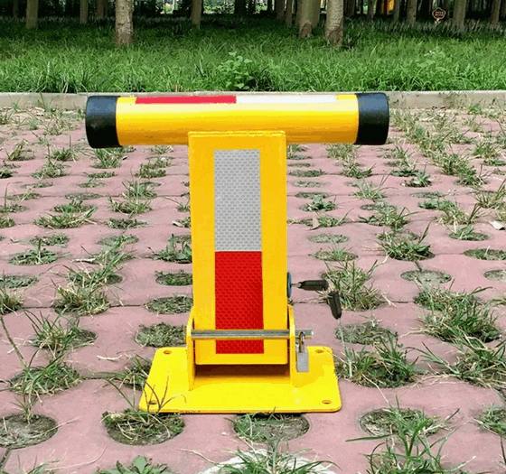 Heavy-Duty T-Shape Manual Parking Barrier Lock: 2-Ton Load Capacity and Reinforced Steel Design